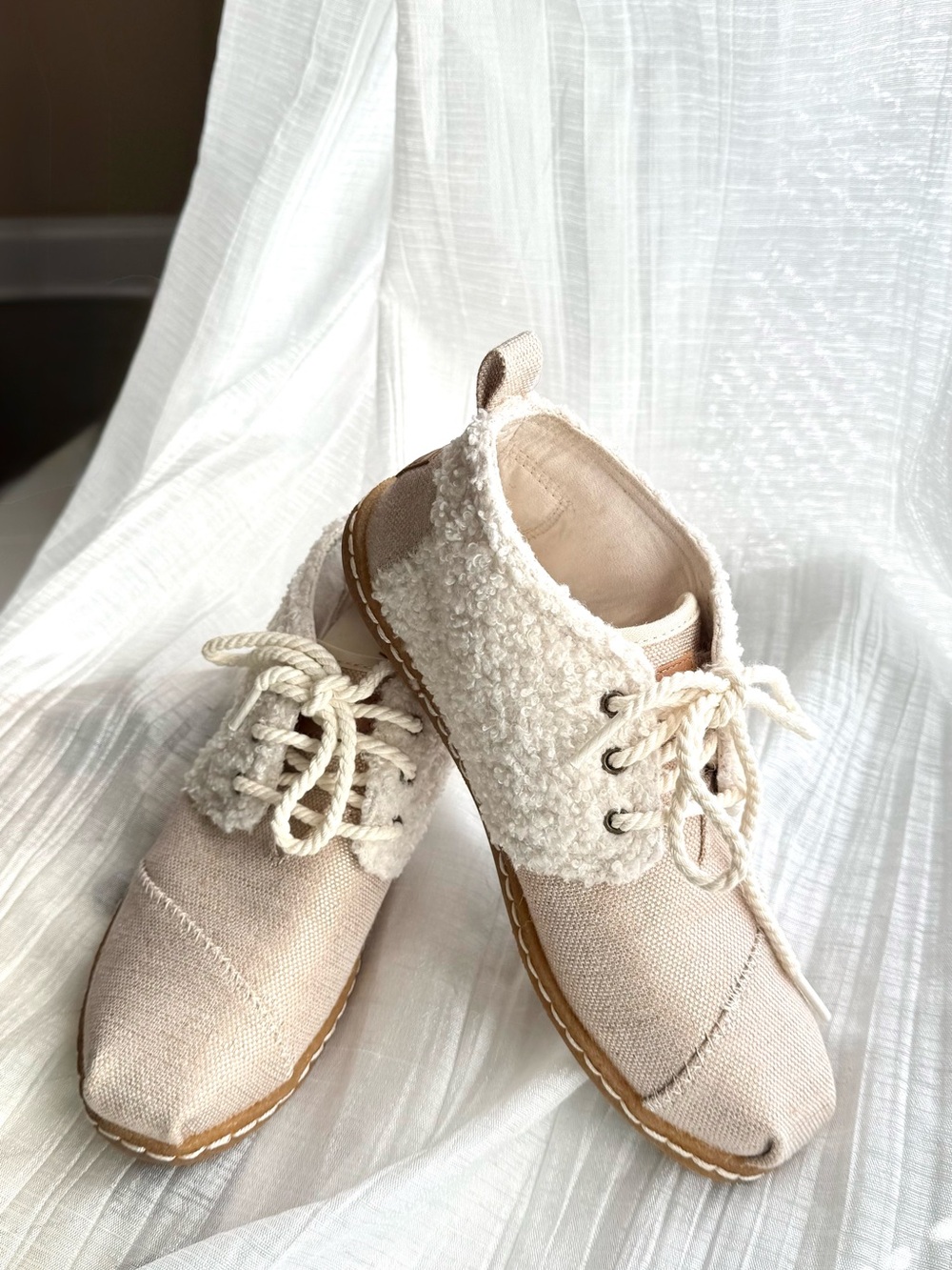 Toms Cream and Golden Canvas Lace-Up Booties with Sherpa Collar
